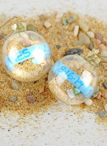 clear-glass-ornament-balls-gold-10-2