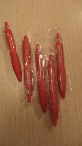 plastic pens (3)